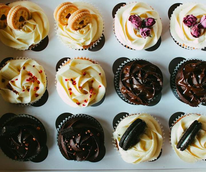 Cupcakes, Baker's Dozen